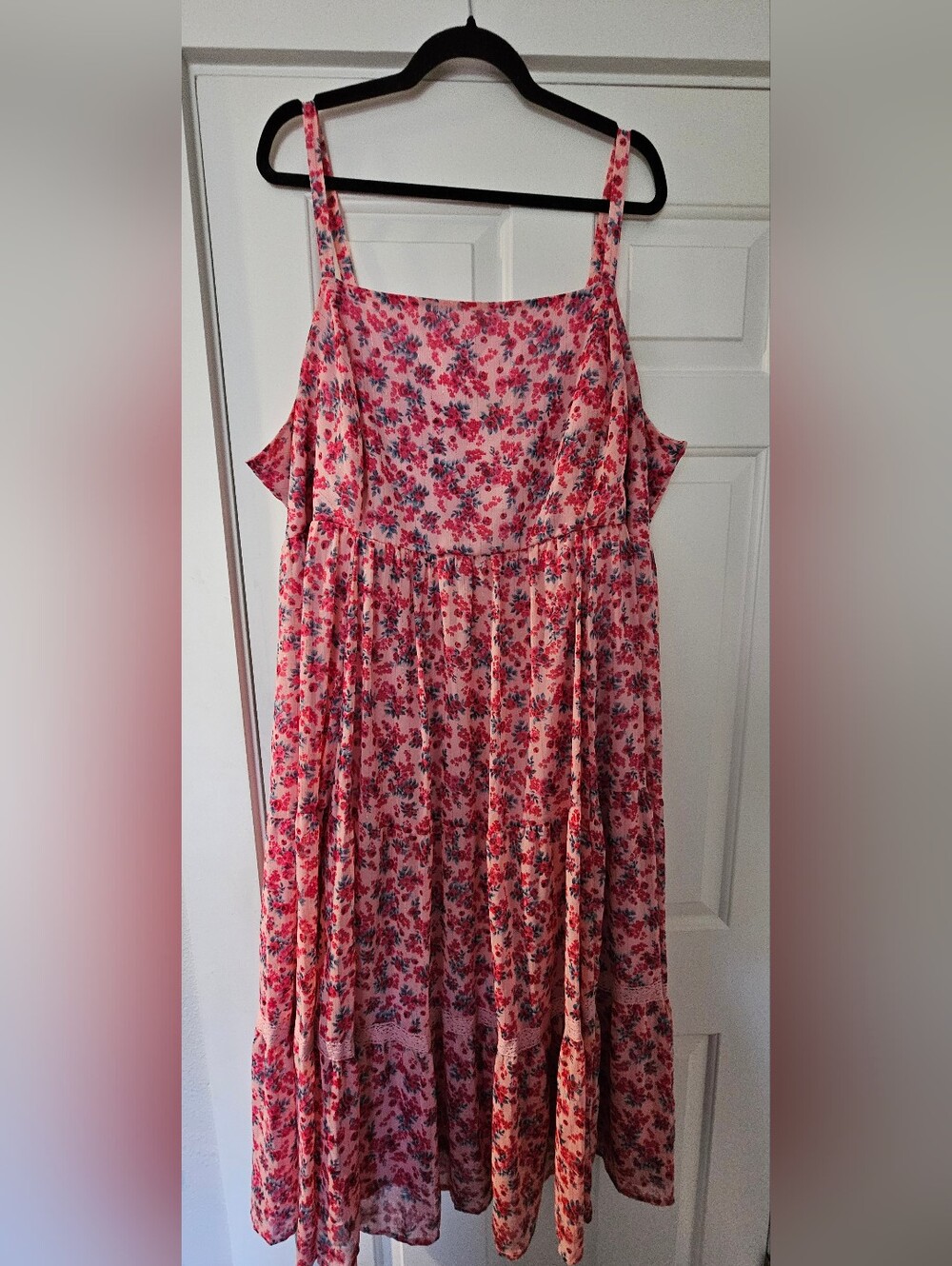 Torrid - Pink & Gold Floral Maxi Dress - Size 4